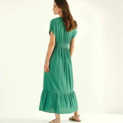 Robe longue volantée en crépon, détails macramé