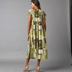 Robe mi-longue imprimée, manches courte