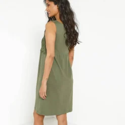 Robe plastron macramé