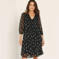 Robe à plis, voile imprimé pois