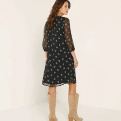 Robe à plis, voile imprimé pois
