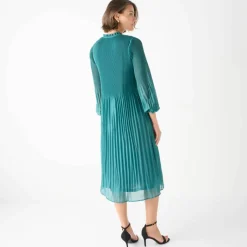 Robe unie mi longue, voile plissé