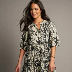 Robe évasée à volants, imprimé ethnique bicolore