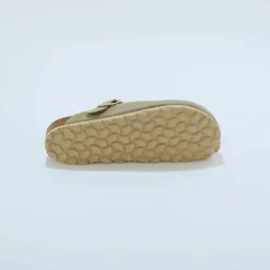Sabots croûte de cuir avec boucle réglable