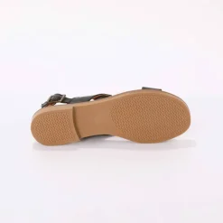 Sandales brides croisées en cuir