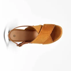 Sandales compensées dessus croisé caramel