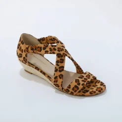 Sandales compensées élastiquées motif léopard