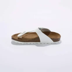 Sandales entredoigts cuir à boucle réglable