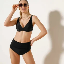 Slip de bain uni sculptant Solaro - ceinture modulable