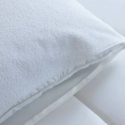 Sous-taie éponge imperméable anti-acariens Essential®