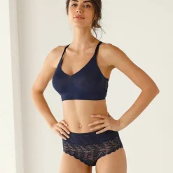 Soutien-gorge forme brassière invisible dos dentelle - sans armatures