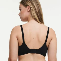 Soutien-gorge forme emboîtante dentelle florale Ace easy feel de Chantelle® - avec armatures