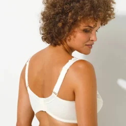 Soutien-gorge forme emboîtante tulle brodé stretch et microfibre Batlow- avec armatures