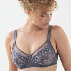 Soutien-gorge forme minimiseur en tulle brodé Oliena - avec armatures