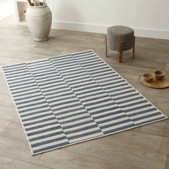 Tapis rectangulaire à rayures