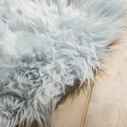 Tapis rond poils longs