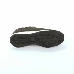 Tennis basses à lacets