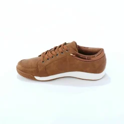 Tennis basses à lacets