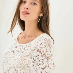 Top macramé à écailles, manches pagodes