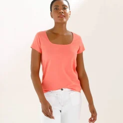 T-shirt col carré, manches courtes