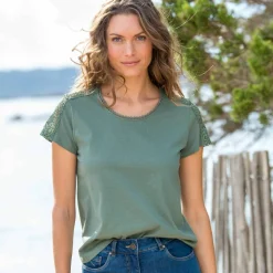 T-shirt col rond dentelle