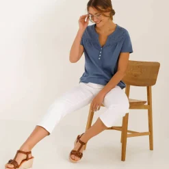 T-shirt col tunisien manches courtes, broderie anglaise
