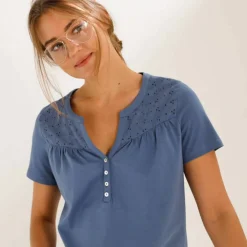 T-shirt col tunisien manches courtes, broderie anglaise
