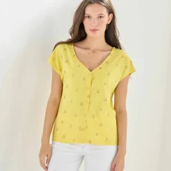 T-shirt col V boutonné imprimé cerises dorées