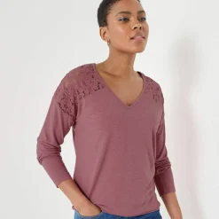 T-shirt col V manches longues dentelle