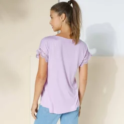 T-shirt uni col V macramé