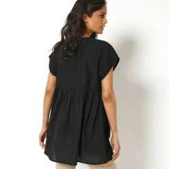 Tunique à plastron broderie anglaise, manches courtes