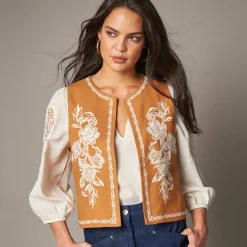 Veste brodée sans manches