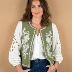 Veste brodée sans manches