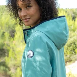 Veste imperméable à capuche
