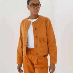 Veste unie boutonnée, col rond